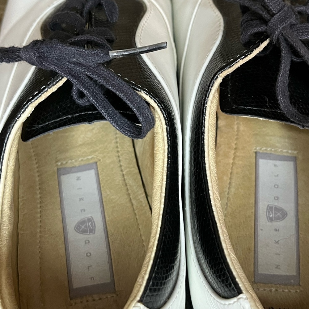 Women’s Nike Golf Shoes-Verdana Last -Black and White. - Picture 6 of 11